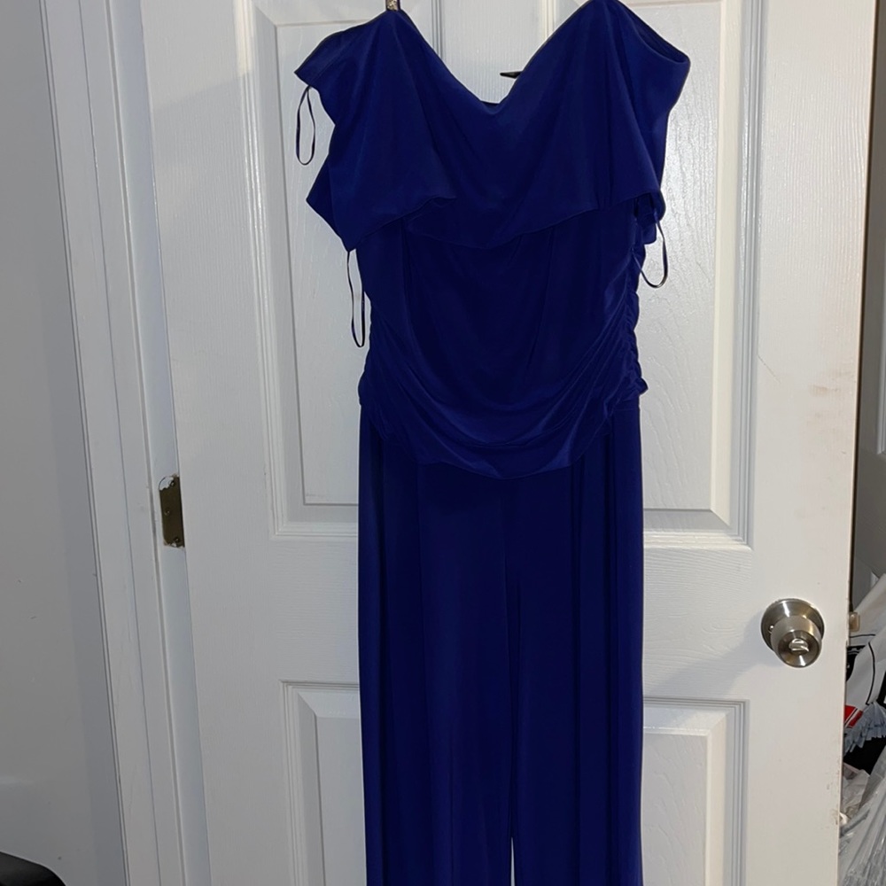 Petite R&M Richards Off-Shoulder Ruched Jumpsuit